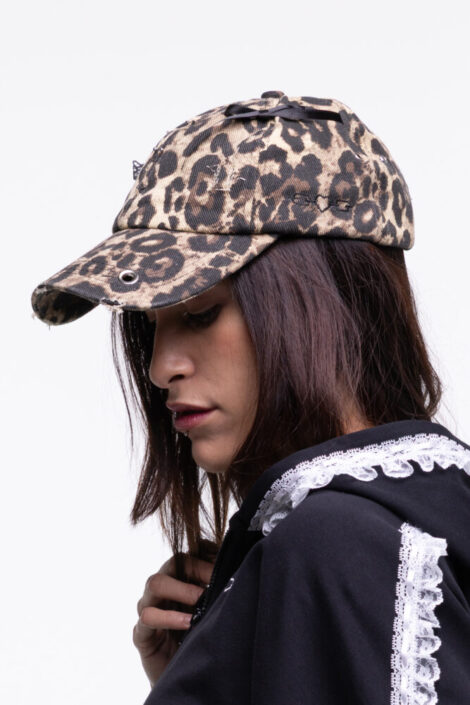 FERAL-LACED-CAP_2
